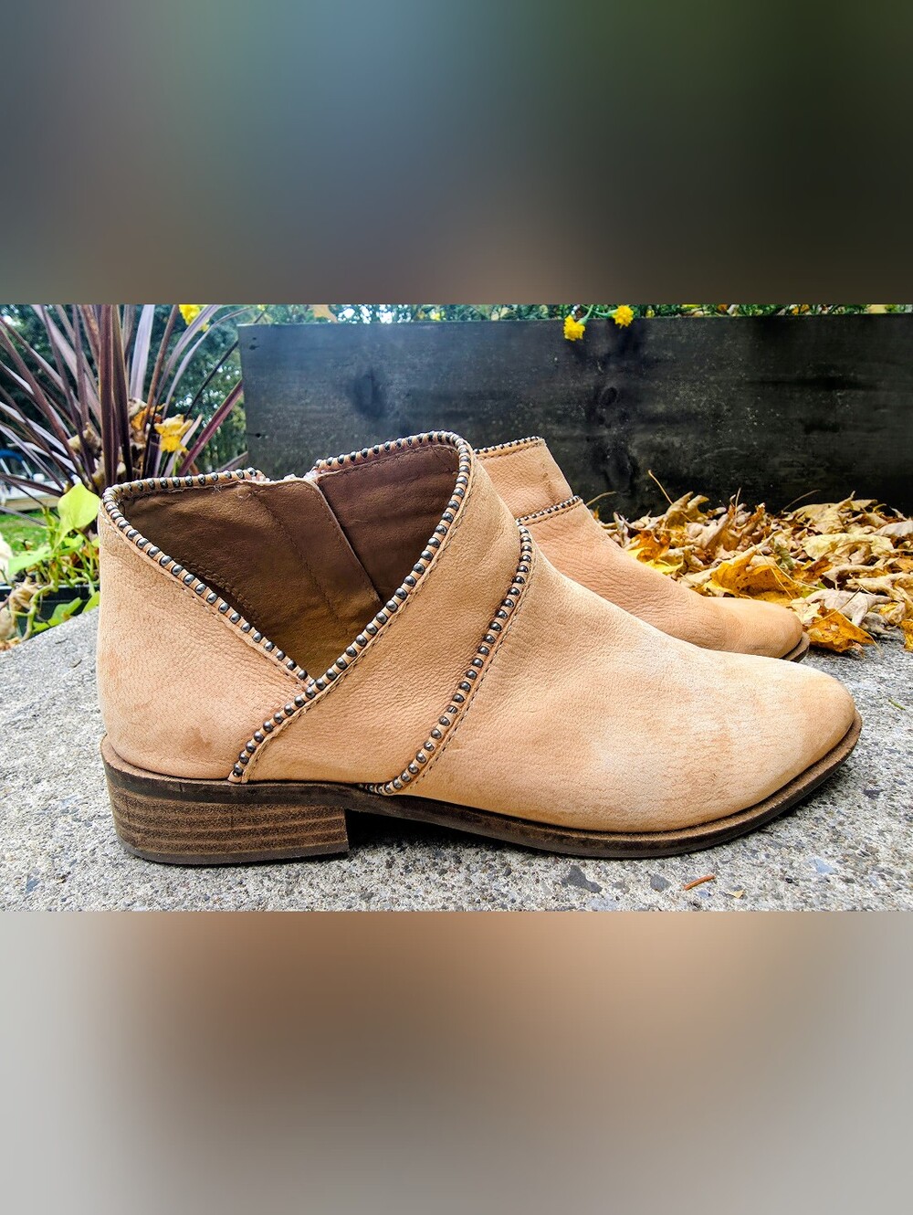 Women's Lucky Brand LEATHER Camel Suede Ankle Booties with Stud Trim